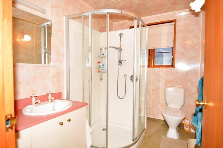 Photo of property in 77 Gala Street, Queens Park, Invercargill, 9810