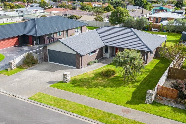 Photo of property in 4 Pohatu Lane, Otaki, 5512