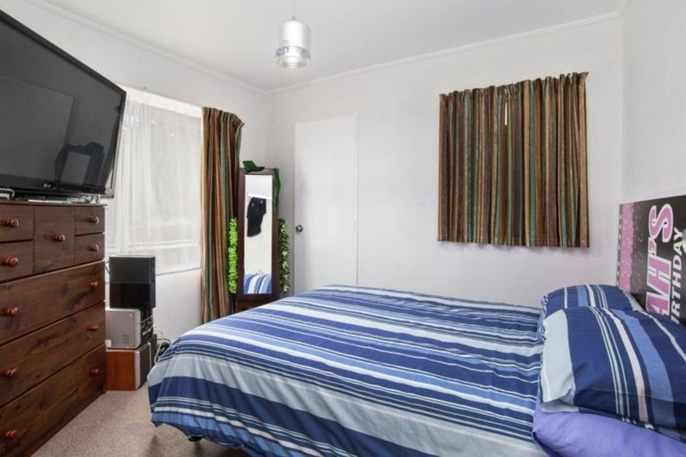 Photo of property in 18 Carvel Lane, Whitby, Porirua, 5024