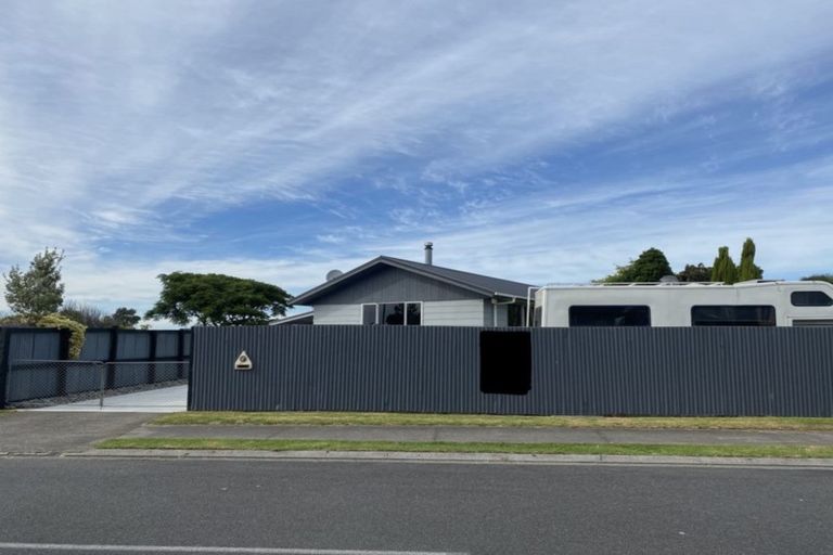 Photo of property in 10 Tauranga Place, Waitara, 4320