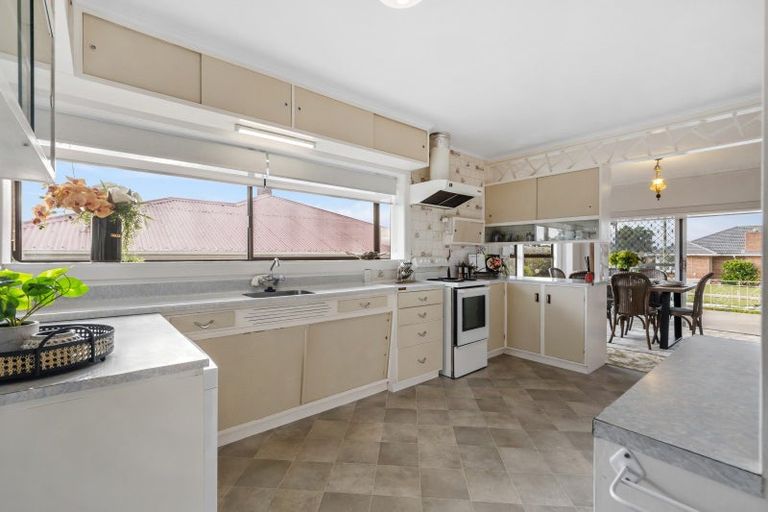 Photo of property in 10 Renwick Street, Papakura, 2110