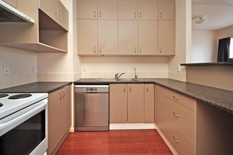 Photo of property in 6 Marendellas Drive, Bucklands Beach, Auckland, 2014