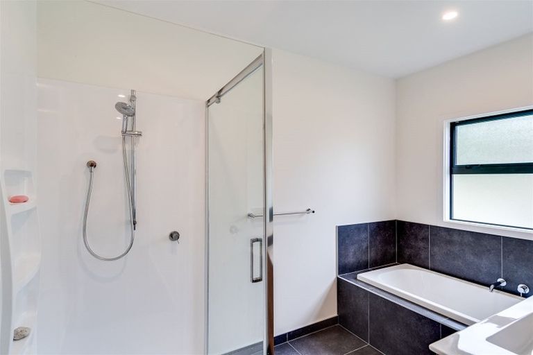 Photo of property in 27 Pohutukawa Drive, Eskdale, Napier, 4182
