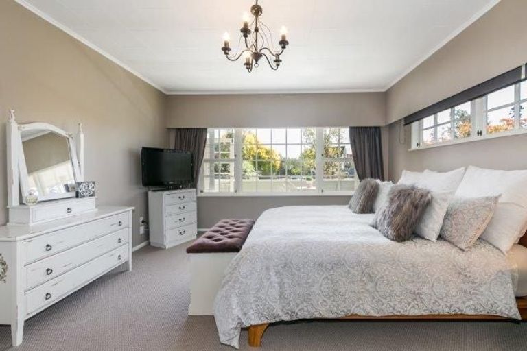 Photo of property in 18 Greenwood Road, Havelock North, 4130
