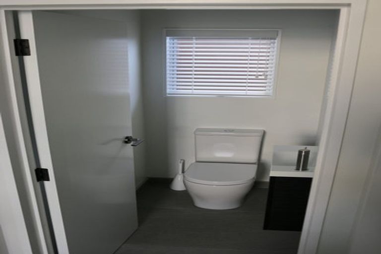 Photo of property in 87 Grant Road, Thorndon, Wellington, 6011