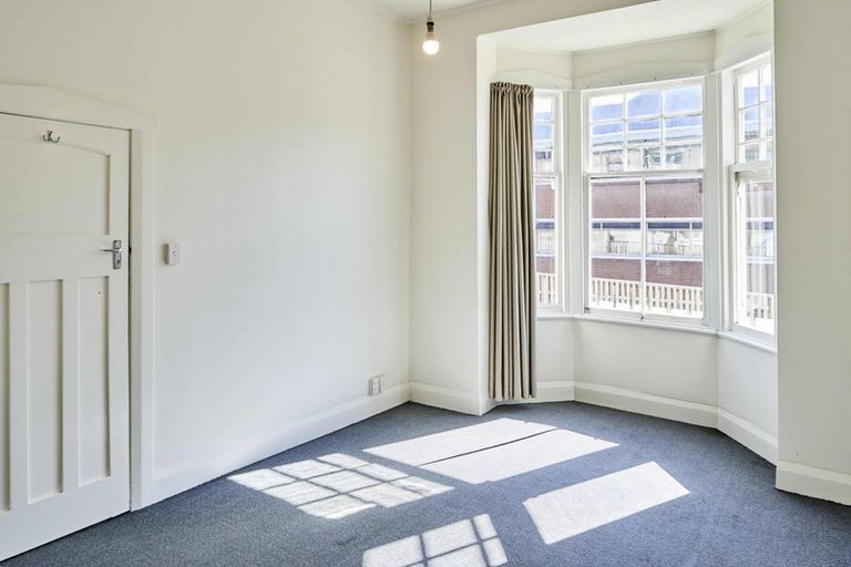 Photo of property in 4 Prince Street, Mount Victoria, Wellington, 6011