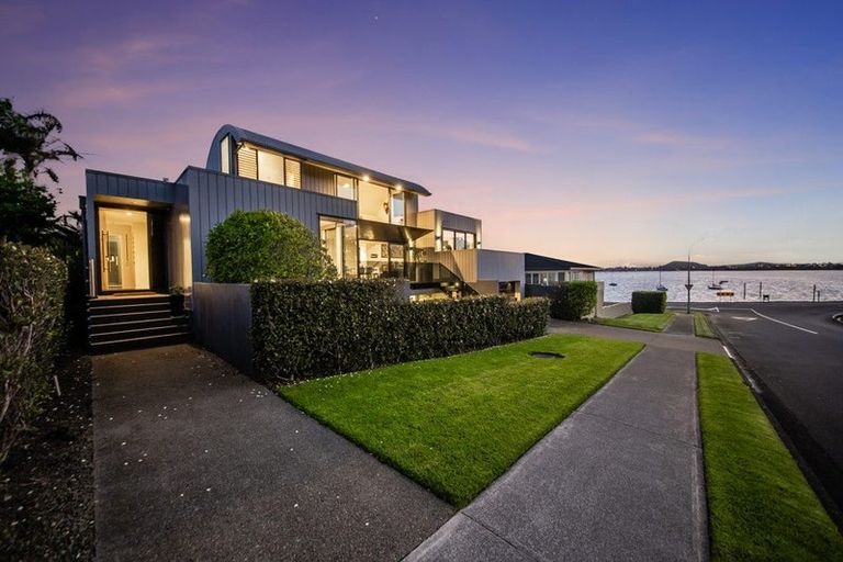 Photo of property in 1/58 The Parade, Bucklands Beach, Auckland, 2012