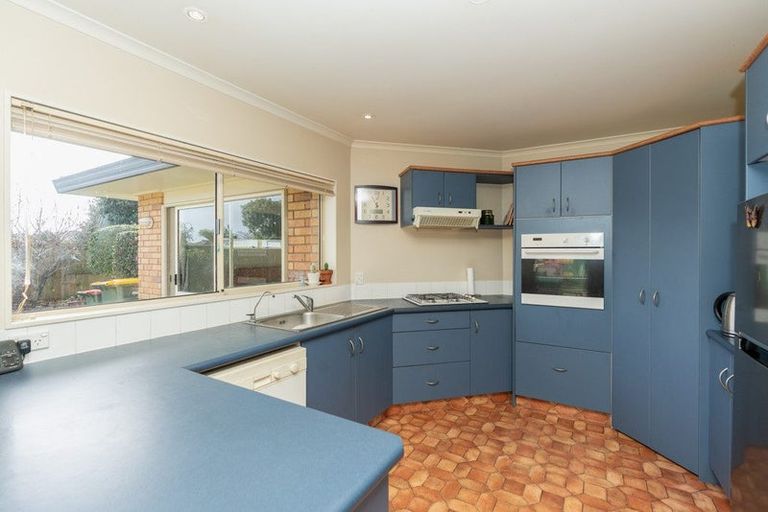 Photo of property in 9 Bouverie Crescent, Flagstaff, Hamilton, 3210