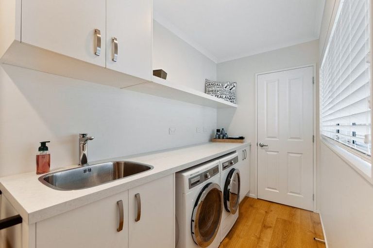 Photo of property in 48 Missy Crescent, Mount Pisa, Cromwell, 9383