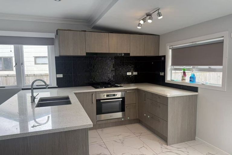 Photo of property in 147 Bruce Mclaren Road, Henderson, Auckland, 0612