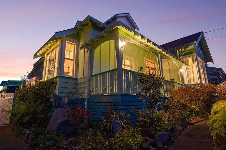 Photo of property in 21 Barrett Street, Westown, New Plymouth, 4310