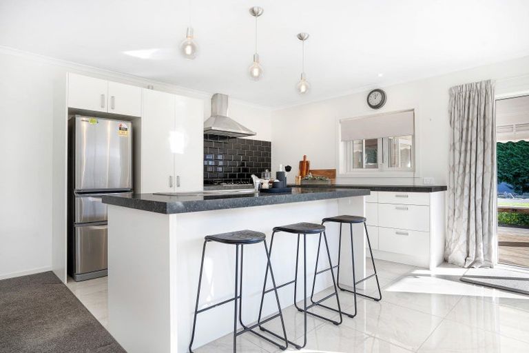 Photo of property in 45b Costley Street, Carterton, 5713