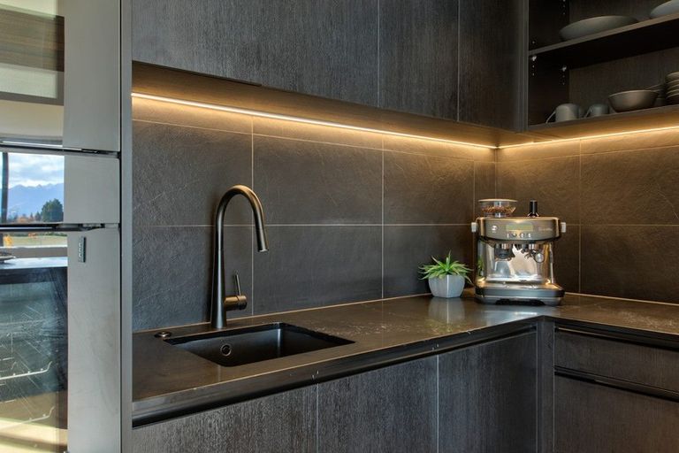 Photo of property in 16 Mccaw Mews, Wanaka, 9305