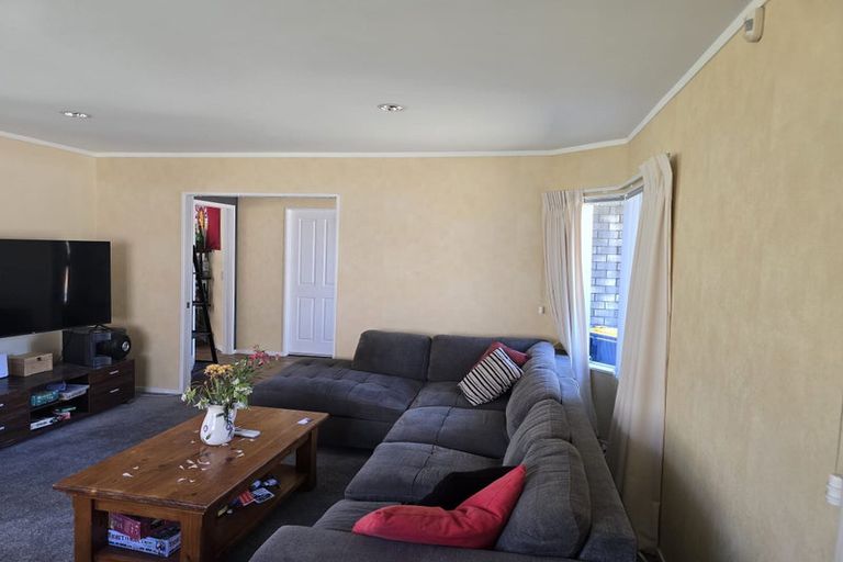 Photo of property in 15 Picasso Drive, West Harbour, Auckland, 0618