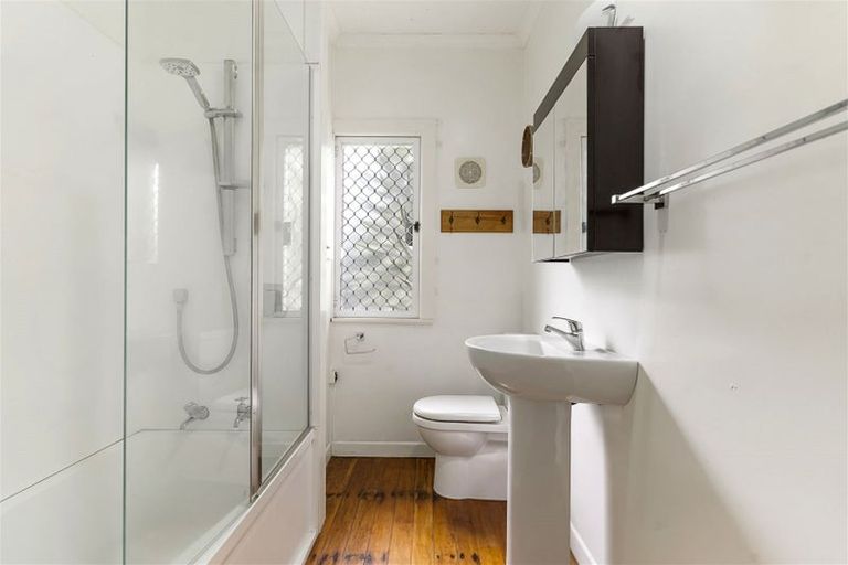 Photo of property in 1/13 Gibraltar Street, Howick, Auckland, 2014