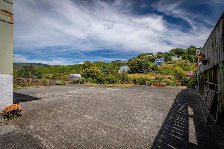 Photo of property in 32 Piko Street, Titahi Bay, Porirua, 5022