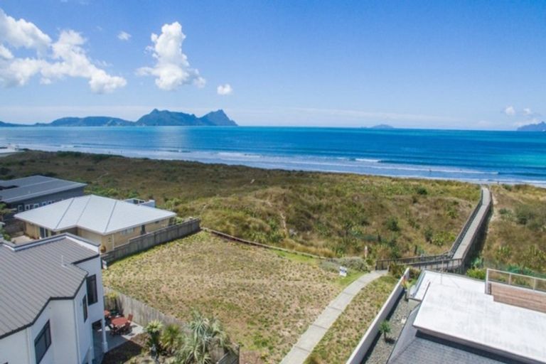 Photo of property in 111 Bream Bay Drive, Ruakaka, 0116