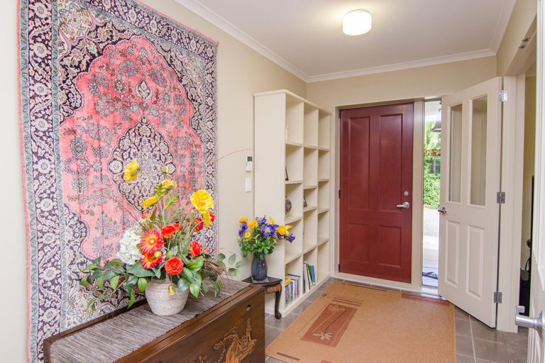 Photo of property in 6 Kenwyn Drive, Carterton, 5713