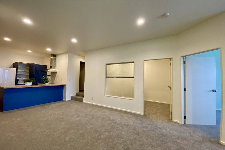 Photo of property in Stadium Garden Flats, 317/107 Thorndon Quay, Pipitea, Wellington, 6011