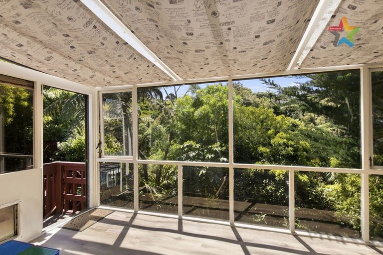 Photo of property in 7 Panorama Grove, Harbour View, Lower Hutt, 5010