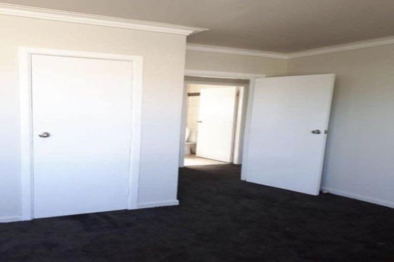 Photo of property in 2 Beaumonts Way, Manurewa, Auckland, 2102