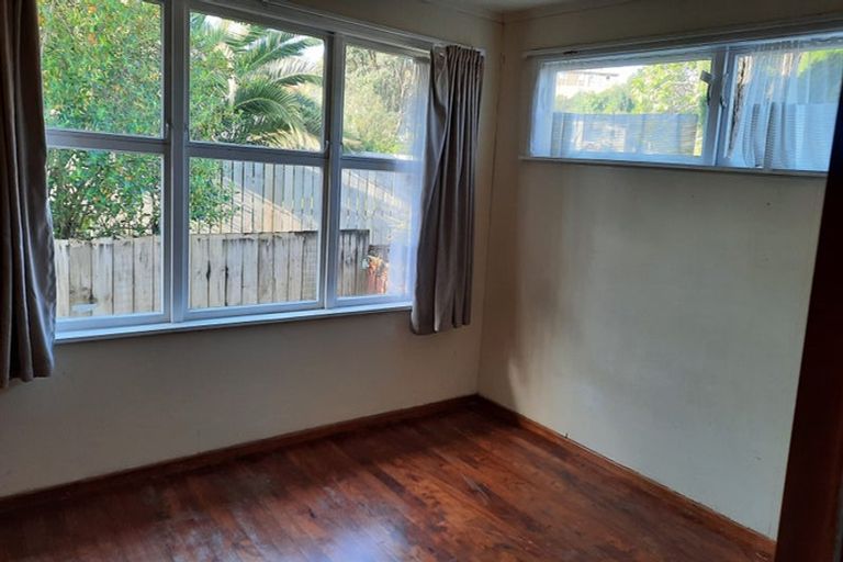 Photo of property in 142 Edgewater Drive, Pakuranga, Auckland, 2010