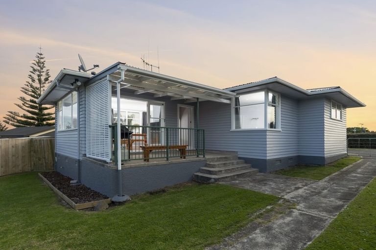Photo of property in 17a Stirling Grove, Greerton, Tauranga, 3112