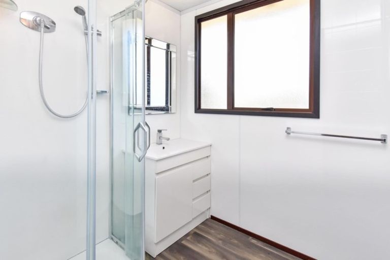 Photo of property in 1/24 Nearco Street, Randwick Park, Auckland, 2105