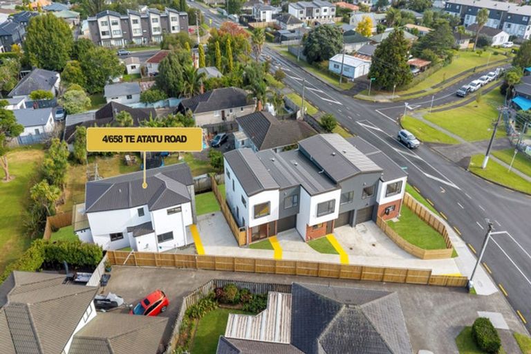 Photo of property in 658d Te Atatu Road, Te Atatu Peninsula, Auckland, 0610