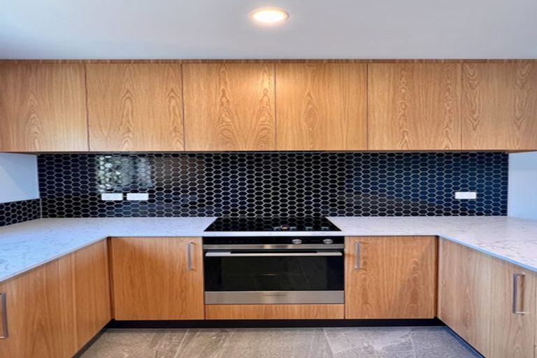 Photo of property in 14 Bee Lane, Whitby, Porirua, 5024