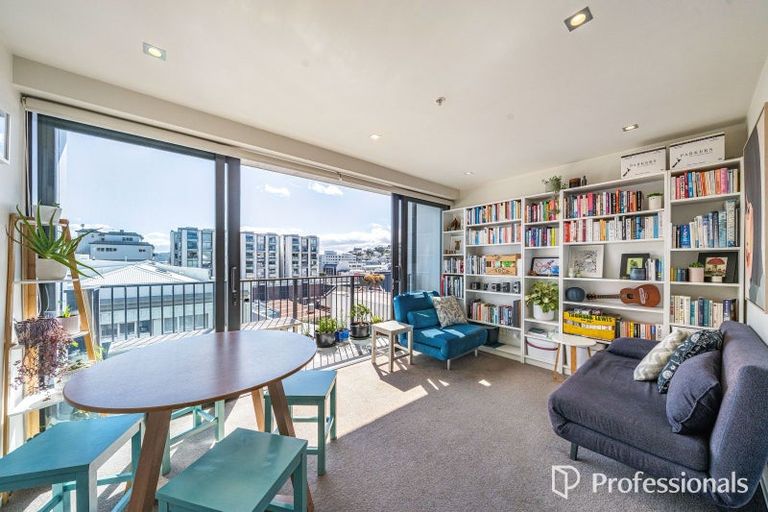 Photo of property in Forte Apartments, 72/13 College Street, Te Aro, Wellington, 6011