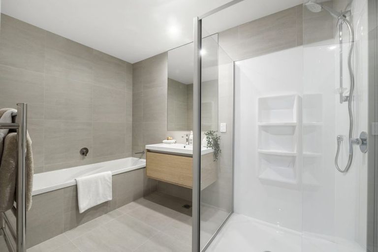 Photo of property in 170 Park Estate Road, Rosehill, Papakura, 2113