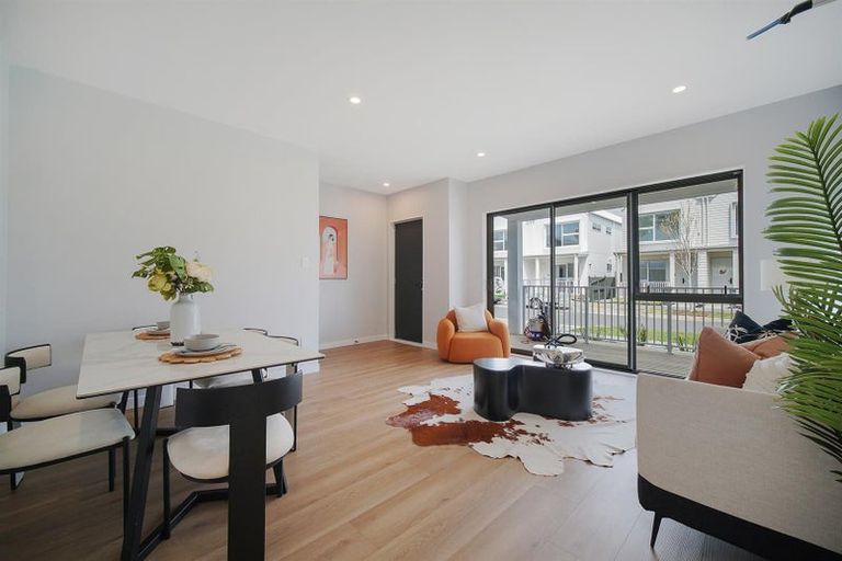 Photo of property in 25 Yellow Pear Lane, Karaka, 2578