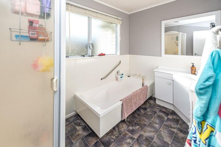 Photo of property in 1 Hodge Place, Aramoho, Whanganui, 4500