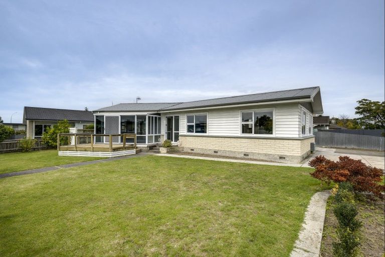 Photo of property in 4 Upham Crescent, Taradale, Napier, 4112