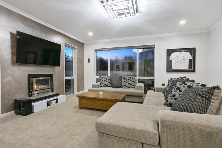 Photo of property in 23 Blacks Road, Greenhithe, Auckland, 0632