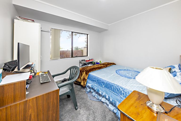 Photo of property in 2/122 Gray Avenue, Papatoetoe, Auckland, 2024