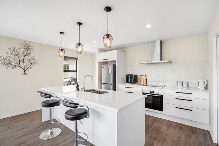 Photo of property in 35 Mcquillan Avenue, Woodend, 7610