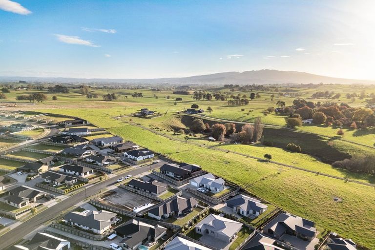 Photo of property in 2/84 Gateway Drive, Te Awamutu, 3800