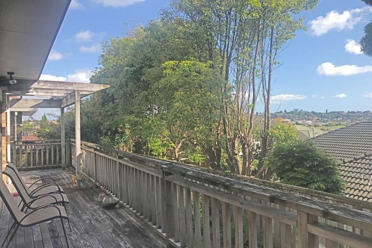 Photo of property in 1/54 Simmental Crescent, Somerville, Auckland, 2014