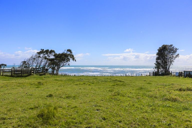 Photo of property in 54 Hume Street, Waitara, 4320