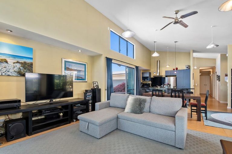 Photo of property in 16 Robinson Terrace, Rangatira Park, Taupo, 3330