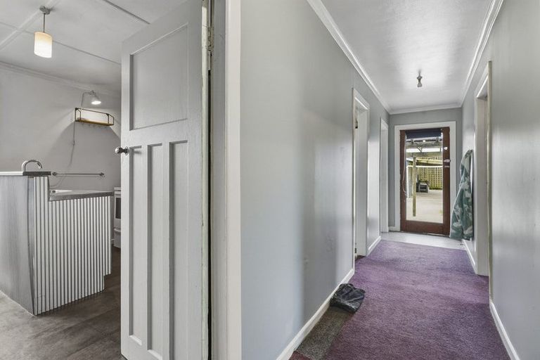 Photo of property in 8 Helensbrook Road, Milton, 9220