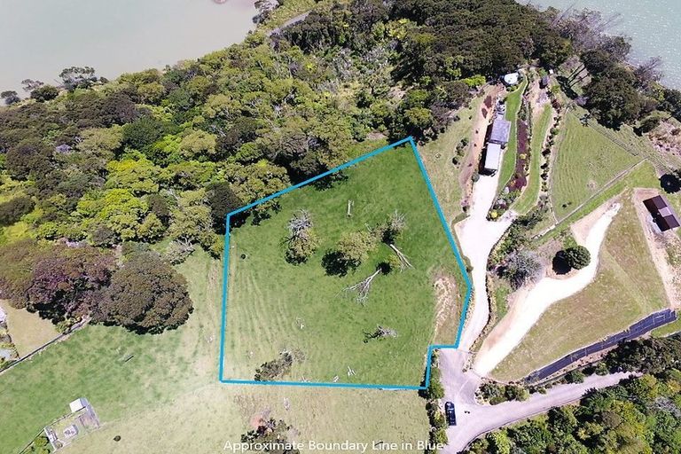 Photo of property in 6 Kowhainui Rise, Taharoa, 3988