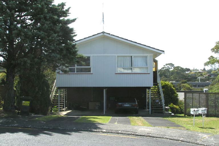 Photo of property in 28 Nutsey Avenue, Northcote, Auckland, 0627