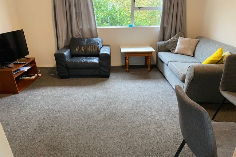 Photo of property in 54 Lincoln Avenue, Tawa, Wellington, 5028