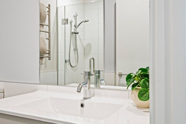 Photo of property in 5 Parera Lane, Jacks Point, Queenstown, 9371