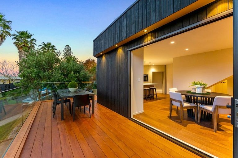 Photo of property in 1a Prestige Place, Castor Bay, Auckland, 0620