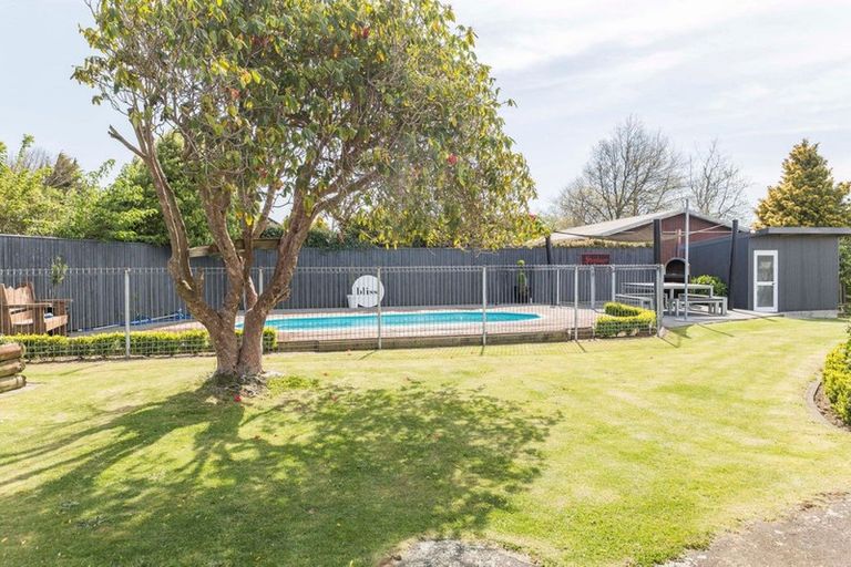 Photo of property in 16 Ruahine Street, Dannevirke, 4930