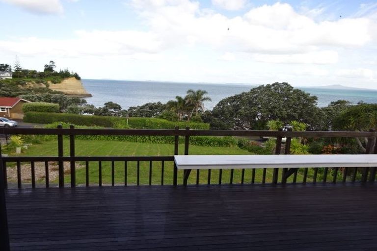 Photo of property in 886 Whangaparaoa Road, Manly, Whangaparaoa, 0930